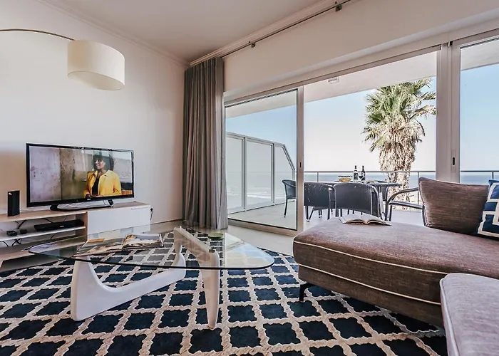 Beachfront Atlantic View A09 公寓